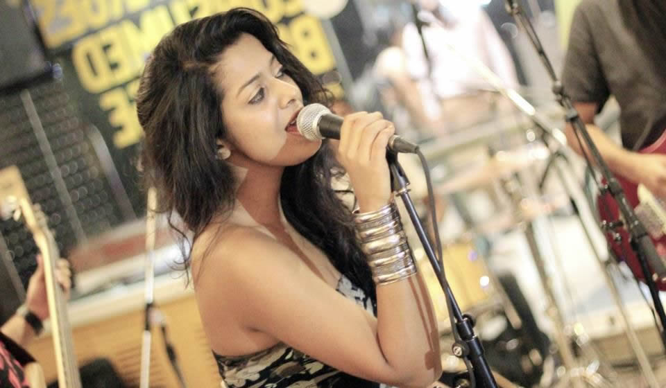 top bollywood singer navi-mumbai