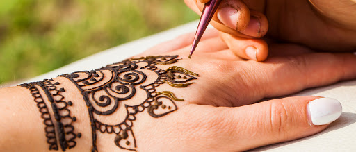 famous mehndi artist navi-mumbai